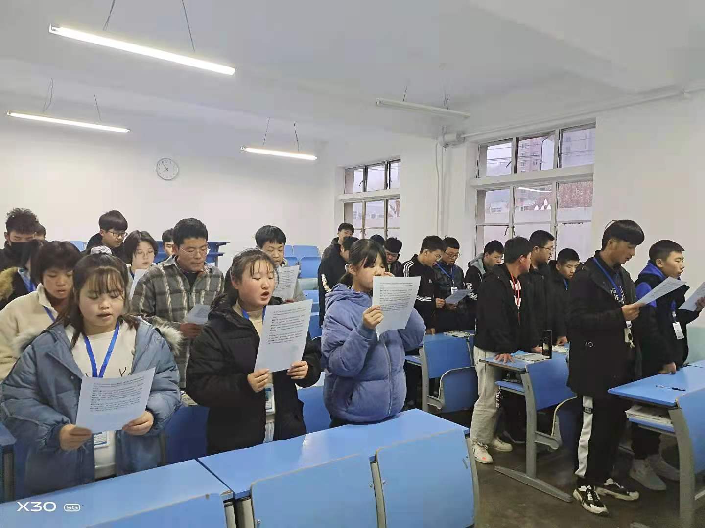 说明: C:\Users\Administrator\Desktop\绩效考核日常资料\2020.12月\宪法学习活动周\8732e2d6c74fd24795e0d4c7a02602f.jpg